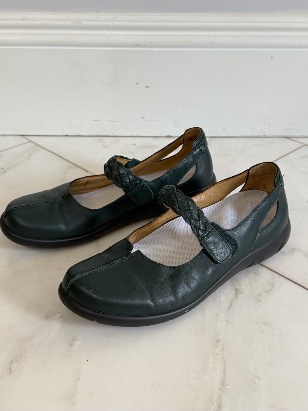 Hotter Women’s euro 40 US 8.5 Hunter forest Green Leather Comfort Mary Jane Shoe
